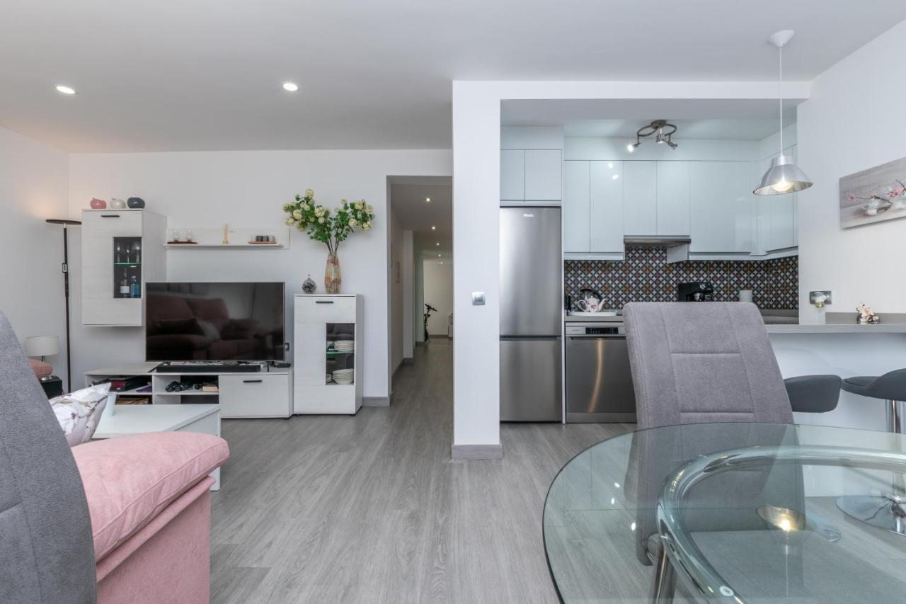 New Modern 3Br With Terrace In Fuengirola Centre Appartement Buitenkant foto